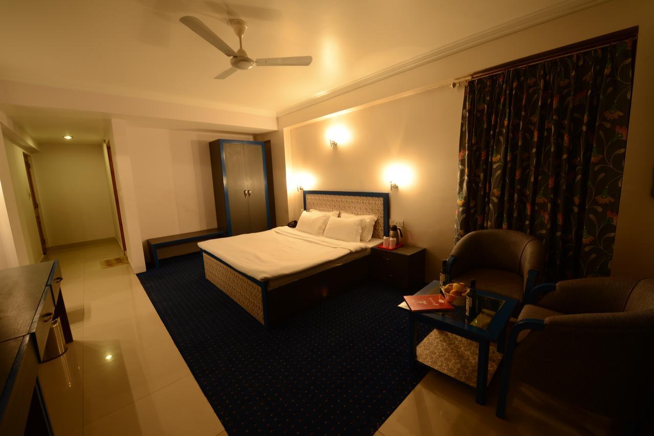 Hotel Park Paradise Manali מנאלי מראה חיצוני תמונה