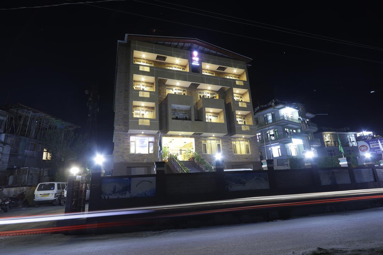 Hotel Park Paradise Manali מנאלי מראה חיצוני תמונה