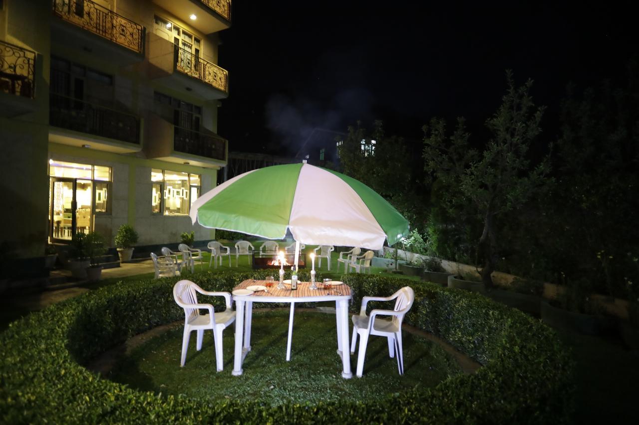 Hotel Park Paradise Manali מנאלי מראה חיצוני תמונה